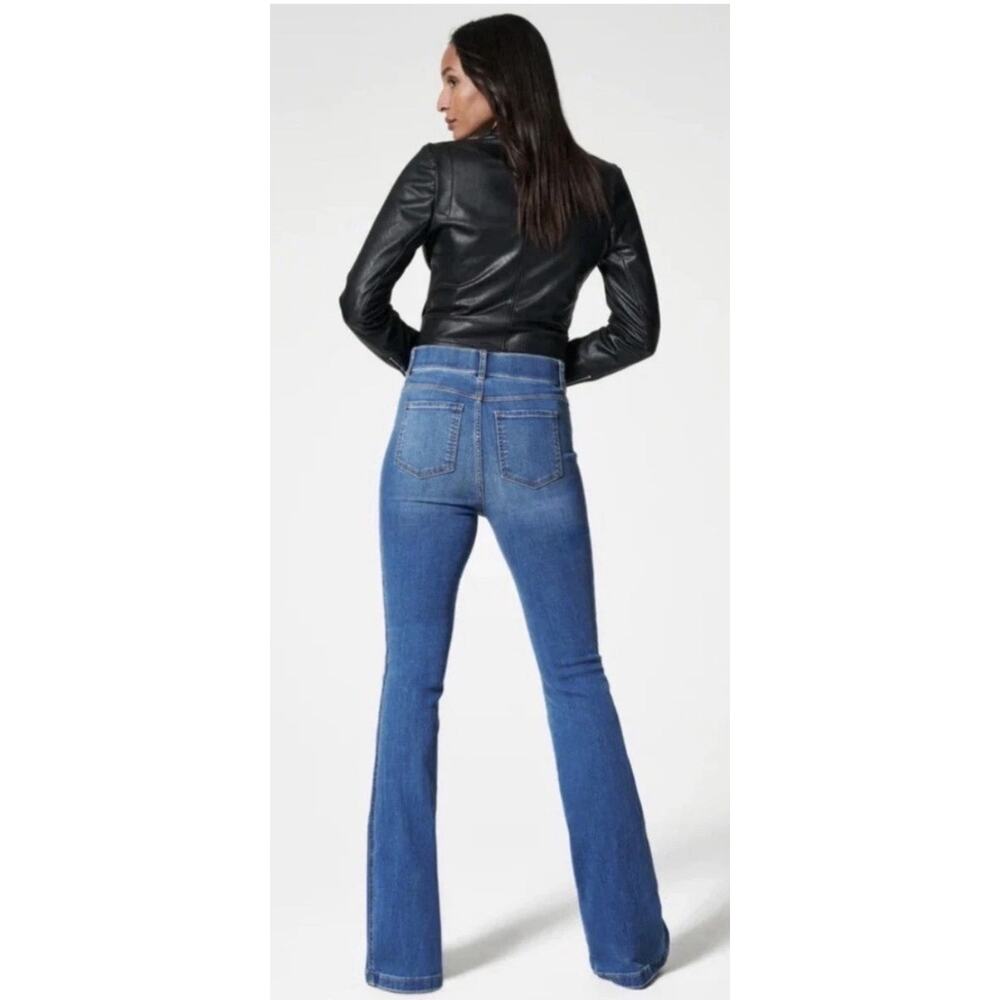 SPANX SpanxShape EveryWear Vintage Indigo Flare Pull-on Jeans #20456R-Sz LARGE - Picture 6 of 15